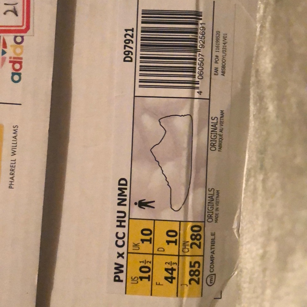Shoes - Picture 4 of 6